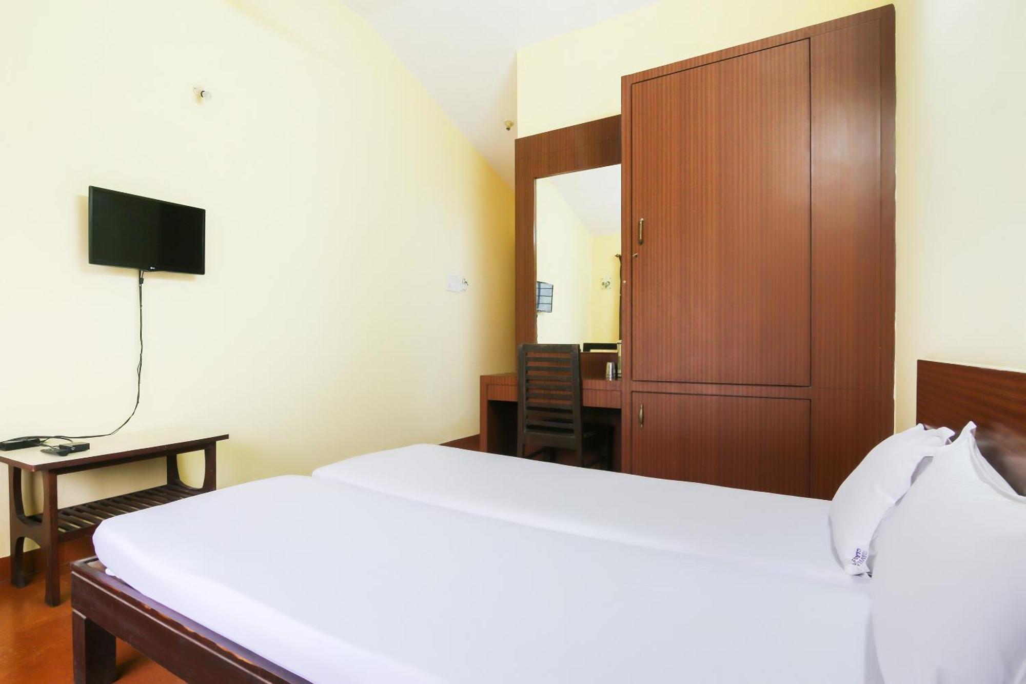 Hotel O Raviraj Classic Cana Екстер'єр фото