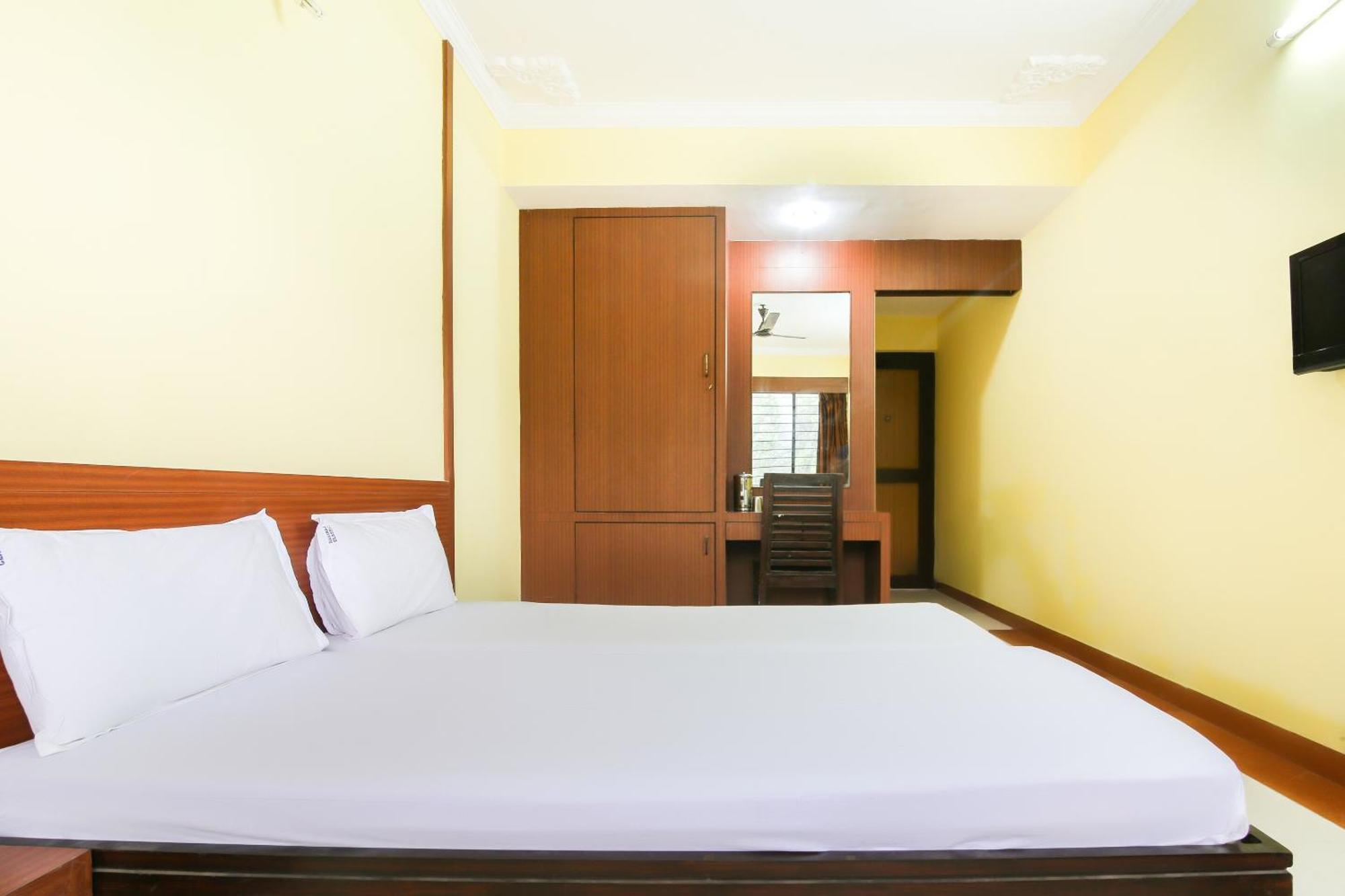 Hotel O Raviraj Classic Cana Екстер'єр фото